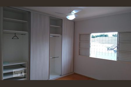 Suíte de casa à venda com 3 quartos, 247m² em Cidade Universitária, Campinas