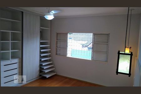 Suíte de casa à venda com 3 quartos, 247m² em Cidade Universitária, Campinas