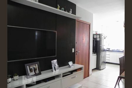 Sala de apartamento para alugar com 2 quartos, 72m² em Colégio Batista, Belo Horizonte