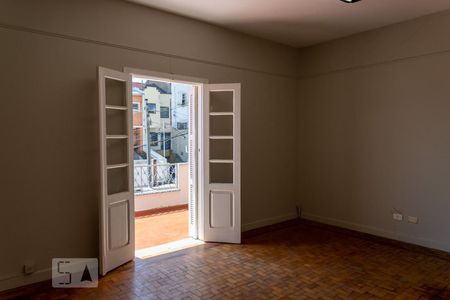 Casa para alugar com 450m², 5 quartos e 5 vagas Casa para alugar com 450m², 5 quartos e 5 vagasQuarto 2