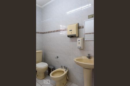 Casa para alugar com 450m², 5 quartos e 5 vagas Casa para alugar com 450m², 5 quartos e 5 vagasBanheiro 2