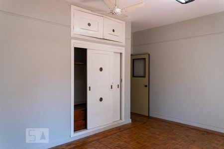 Casa para alugar com 450m², 5 quartos e 5 vagas Casa para alugar com 450m², 5 quartos e 5 vagasQuarto 2