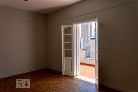 Casa para alugar com 450m², 5 quartos e 5 vagas Casa para alugar com 450m², 5 quartos e 5 vagasQuarto 2