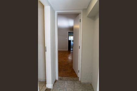 Casa para alugar com 450m², 5 quartos e 5 vagas Casa para alugar com 450m², 5 quartos e 5 vagasCorredor