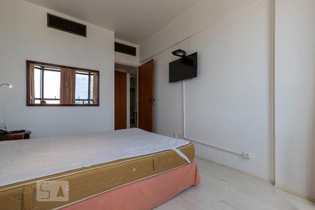 Quarto da suíte de apartamento para alugar com 1 quarto, 45m² em Centro, Campinas