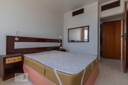 Quarto da suíte de apartamento para alugar com 1 quarto, 45m² em Centro, Campinas