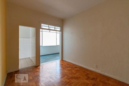 Sala de apartamento para alugar com 1 quarto, 55m² em Icaraí, Niterói