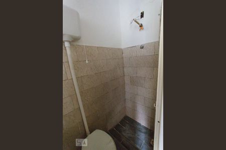 Banheiro de kitnet/studio para alugar com 1 quarto, 15m² em Freguesia (jacarepaguá), Rio de Janeiro