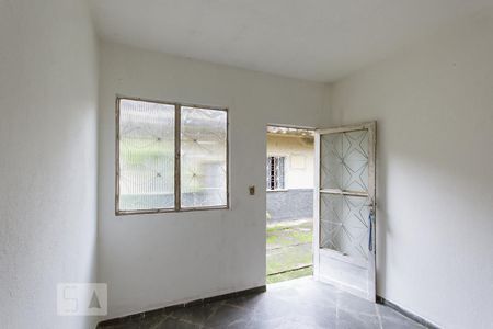 Sala/Quarto de kitnet/studio para alugar com 1 quarto, 15m² em Freguesia (jacarepaguá), Rio de Janeiro