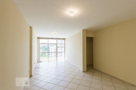 Sala de apartamento para alugar com 3 quartos, 113m² em Freguesia (jacarepaguá), Rio de Janeiro