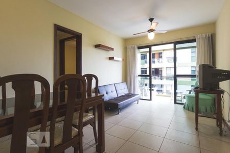 Sala de apartamento para alugar com 1 quarto, 60m² em Barra da Tijuca, Rio de Janeiro