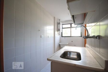 Cozinha de apartamento para alugar com 3 quartos, 80m² em Barra da Tijuca, Rio de Janeiro