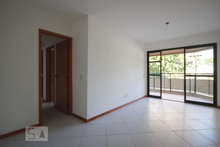 Sala de apartamento para alugar com 3 quartos, 80m² em Barra da Tijuca, Rio de Janeiro