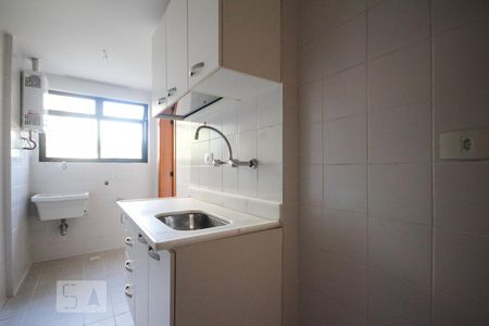 Cozinha de apartamento para alugar com 3 quartos, 80m² em Barra da Tijuca, Rio de Janeiro