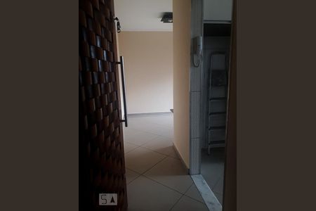 Corredor de apartamento à venda com 2 quartos, 68m² em Jardim Alice, Guarulhos