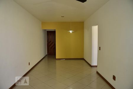 Sala de apartamento para alugar com 3 quartos, 93m² em Tanque, Rio de Janeiro