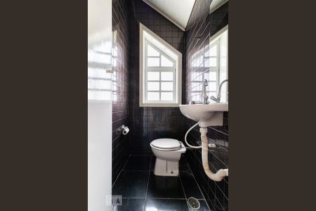 Lavabo de casa de condomínio à venda com 4 quartos, 316m² em Alphaville, Santana de Parnaíba