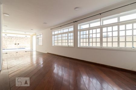 Sala de casa de condomínio à venda com 4 quartos, 316m² em Alphaville, Santana de Parnaíba