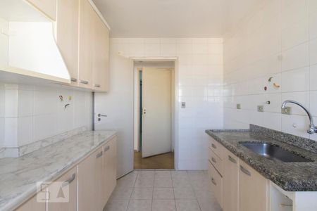 Cozinha de apartamento à venda com 2 quartos, 72m² em Santa Teresinha, São Paulo