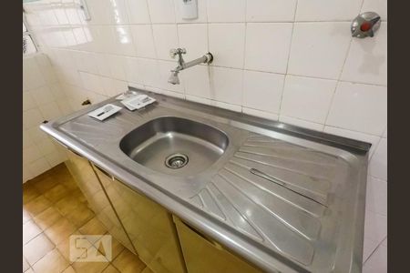 Cozinha de apartamento à venda com 1 quarto, 49m² em Sé, São Paulo