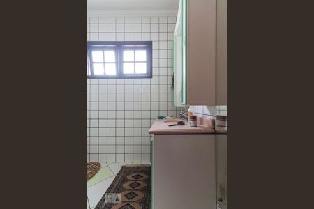 Banheiro Social de casa para alugar com 3 quartos, 80m² em Parque Jabaquara, São Paulo