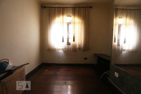 Sala de Tv de casa à venda com 3 quartos, 160m² em Pestana, Osasco