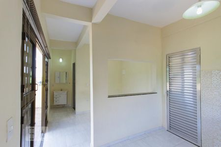 Sala/Cozinha de casa de condomínio para alugar com 1 quarto, 38m² em Freguesia (jacarepaguá), Rio de Janeiro