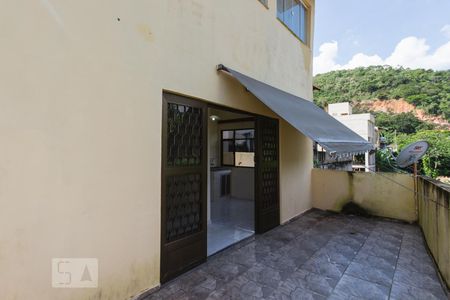 Varanda Sala de casa de condomínio para alugar com 1 quarto, 38m² em Freguesia (jacarepaguá), Rio de Janeiro