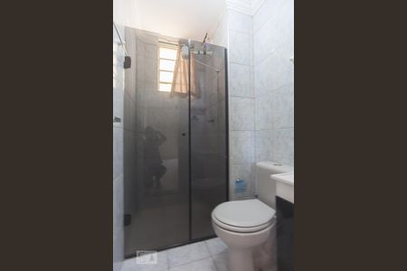 Banheiro de apartamento à venda com 2 quartos, 55m² em Parque Residencial Vila União, Campinas