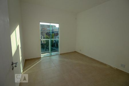 Sala de apartamento para alugar com 1 quarto, 34m² em Penha, Rio de Janeiro