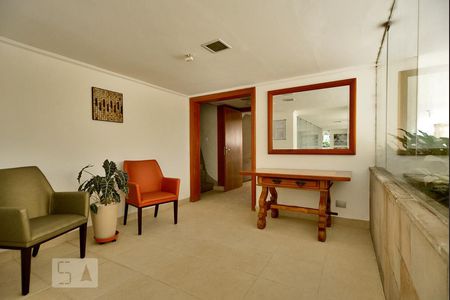 Hall social de apartamento à venda com 3 quartos, 118m² em Vila Ipojuca, São Paulo