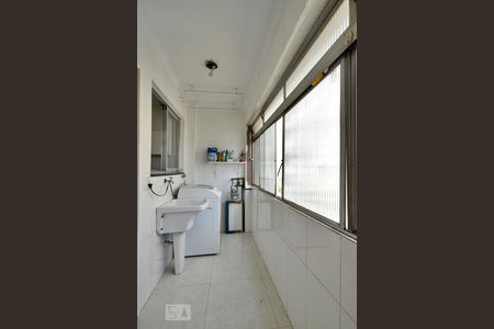 Lavanderia de apartamento à venda com 3 quartos, 118m² em Vila Ipojuca, São Paulo