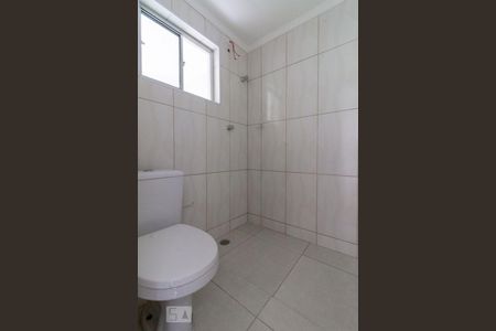 Banheiroq de apartamento à venda com 2 quartos, 60m² em Conjunto Residencial José Bonifácio, São Paulo