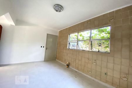 Cozinha de casa à venda com 3 quartos, 134m² em Cristo Rei, São Leopoldo