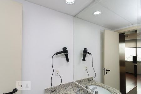 Banheiro de kitnet/studio à venda com 1 quarto, 31m² em Vila Osasco, Osasco