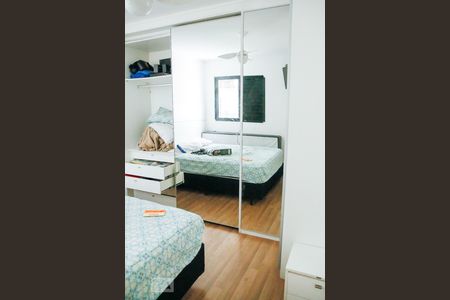 Quarto Suíte de apartamento à venda com 3 quartos, 75m² em Jardim Umuarama, São Paulo