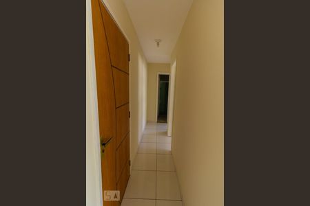 Corredor de apartamento para alugar com 2 quartos, 50m² em Inhaúma, Rio de Janeiro