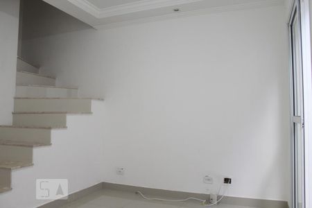 Sala de casa de condomínio à venda com 2 quartos, 69m² em Jardim Colônia, Jundiaí