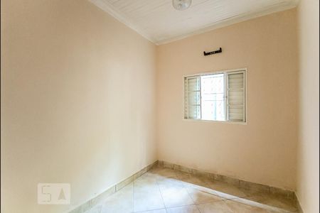 Quarto 2 de casa para alugar com 2 quartos, 100m² em Vila Esperança, São Paulo