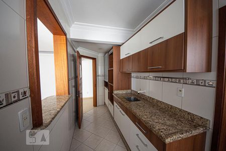 Cozinha de apartamento para alugar com 3 quartos, 80m² em Centro, São Leopoldo