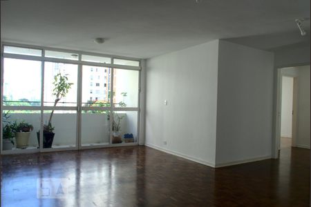 Sala de apartamento à venda com 3 quartos, 100m² em Vila Uberabinha, São Paulo