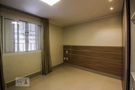 Quarto Suíte 2 de casa para alugar com 3 quartos, 170m² em Guará Ii, Brasília