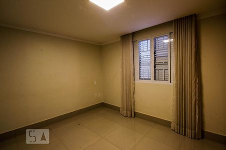 Quarto 1 de casa para alugar com 3 quartos, 170m² em Guará Ii, Brasília