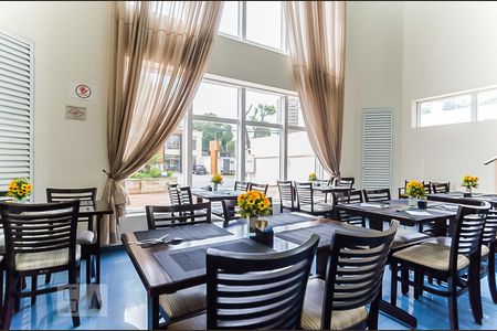 Studio à venda com 50m², 1 quarto e 1 vaga Studio à venda com 50m², 1 quarto e 1 vagaRestaurante