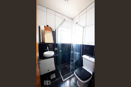 Banheiro de apartamento à venda com 2 quartos, 50m² em Scharlau, São Leopoldo