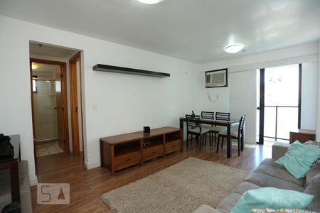 Sala de apartamento para alugar com 1 quarto, 56m² em Copacabana, Rio de Janeiro