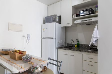 Cozinha de kitnet/studio para alugar com 1 quarto, 29m² em Consolação, São Paulo