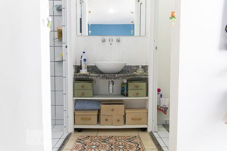 Banheiro Corredor de kitnet/studio para alugar com 1 quarto, 29m² em Consolação, São Paulo