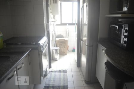 Cozinha de apartamento para alugar com 3 quartos, 78m² em Vila Andrade, São Paulo