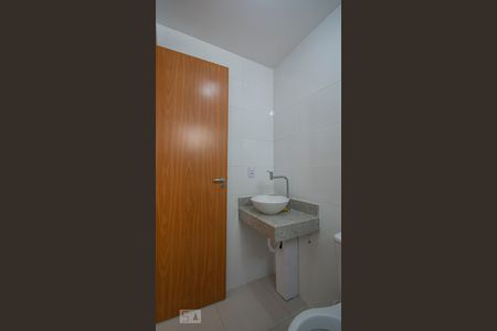 Banheiro Suite de apartamento para alugar com 2 quartos, 53m² em Jardim Íris, São Paulo